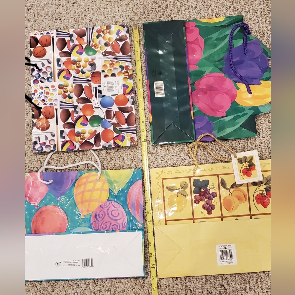Colorful Gift Bags Set